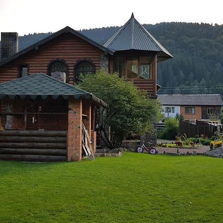 Ferienwohnung Complex "Shum Lisu" Tatariw Exterior foto
