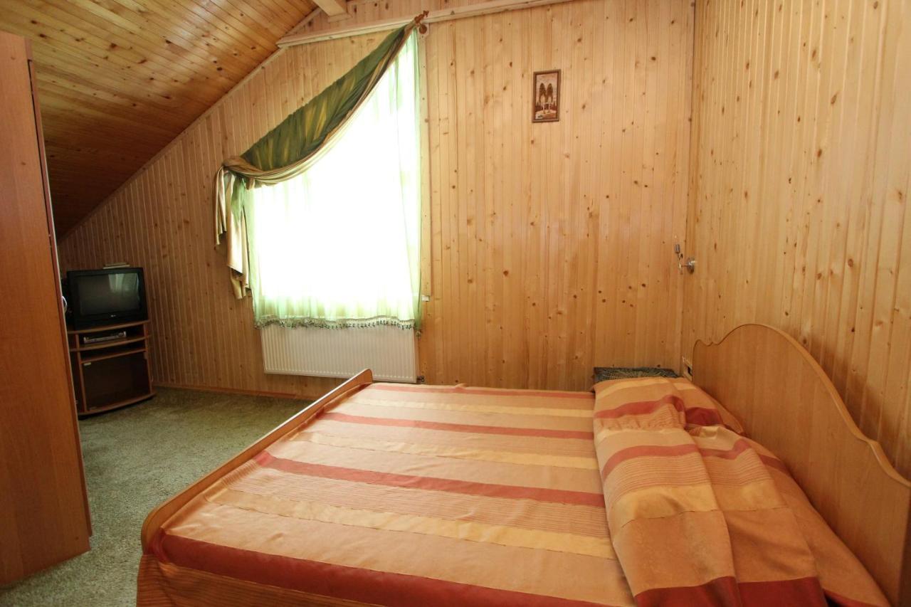 Ferienwohnung Complex "Shum Lisu" Tatariw Exterior foto